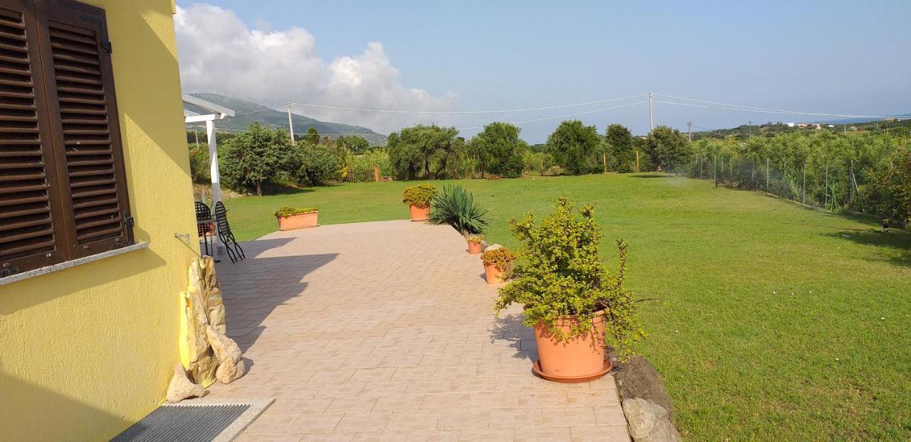 Villa Paola Valledoria  Exterior photo