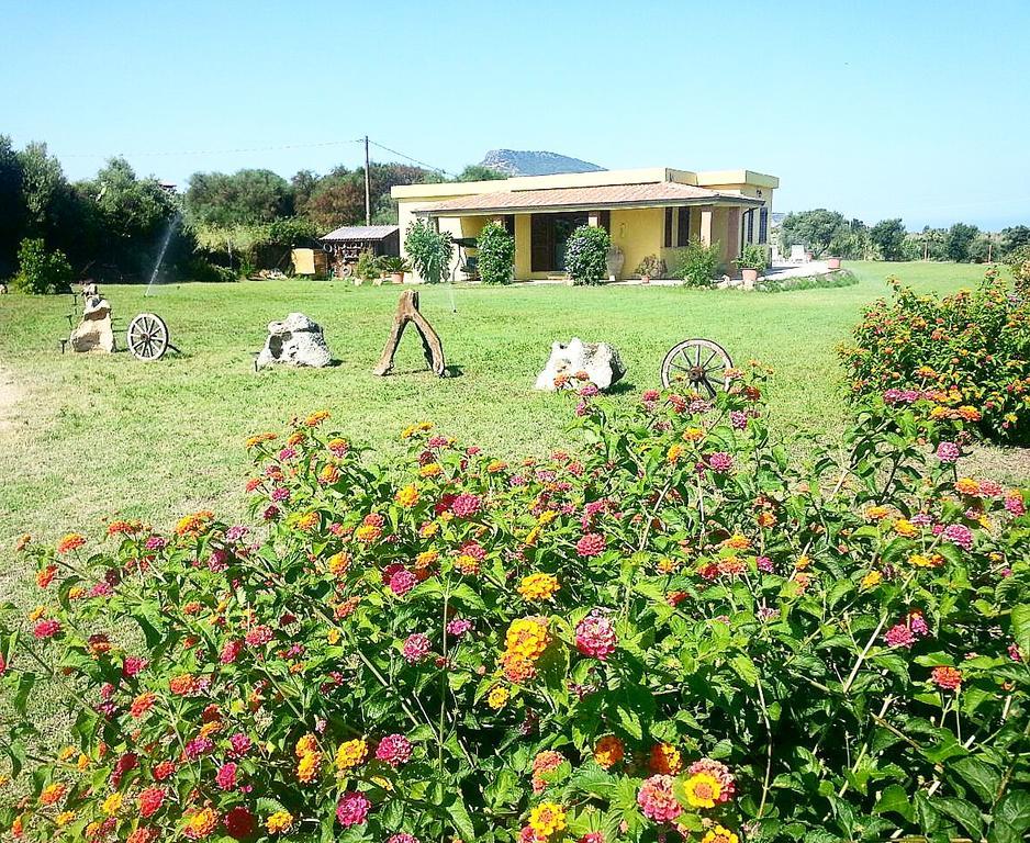Villa Paola Valledoria  Exterior photo